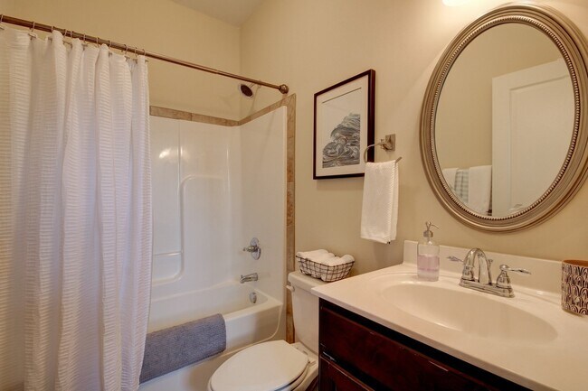 Building Photo - 428 Carson Bailey Court