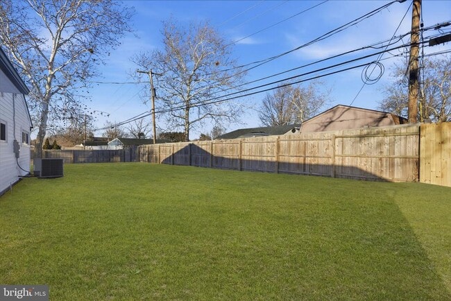 Building Photo - 68 Daffodil Ln