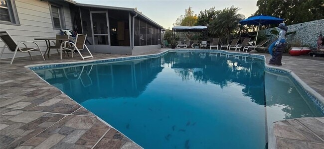 Building Photo - 6104 Bonnie Brook Blvd