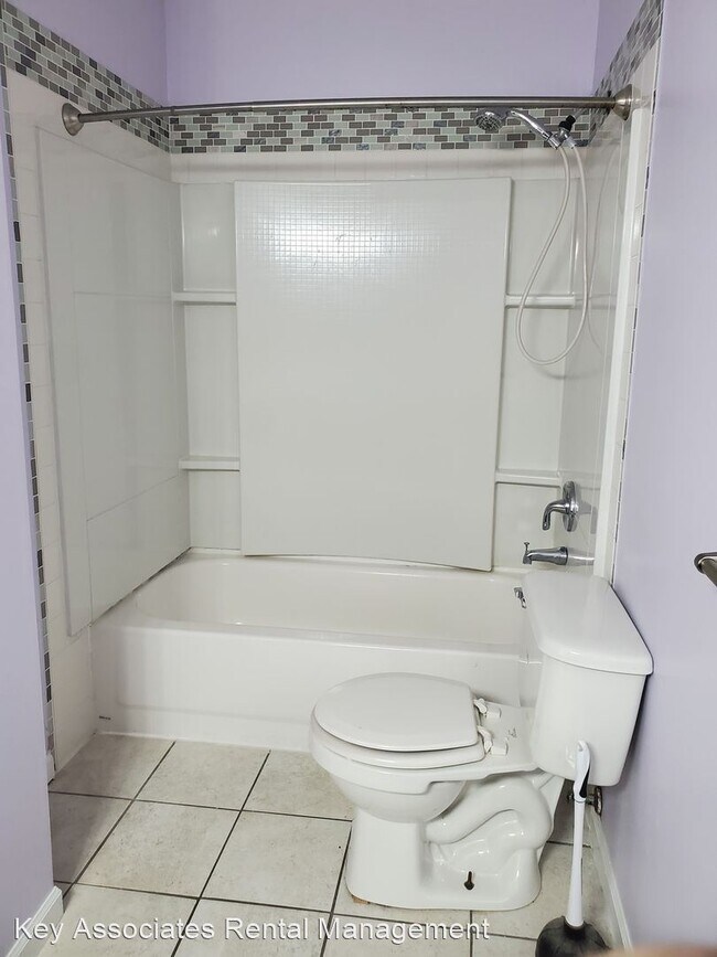 Building Photo - 3 br, 2.5 bath House - 2122 NW Kendall