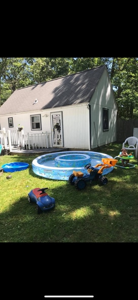 Building Photo - 16 Landsberger St