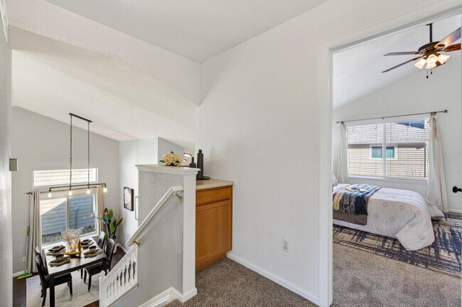 Building Photo - Updated 4bed in Parker!