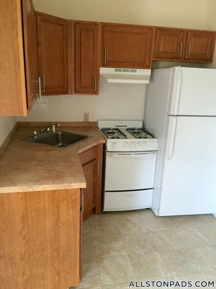 Building Photo - 25 Brighton Ave