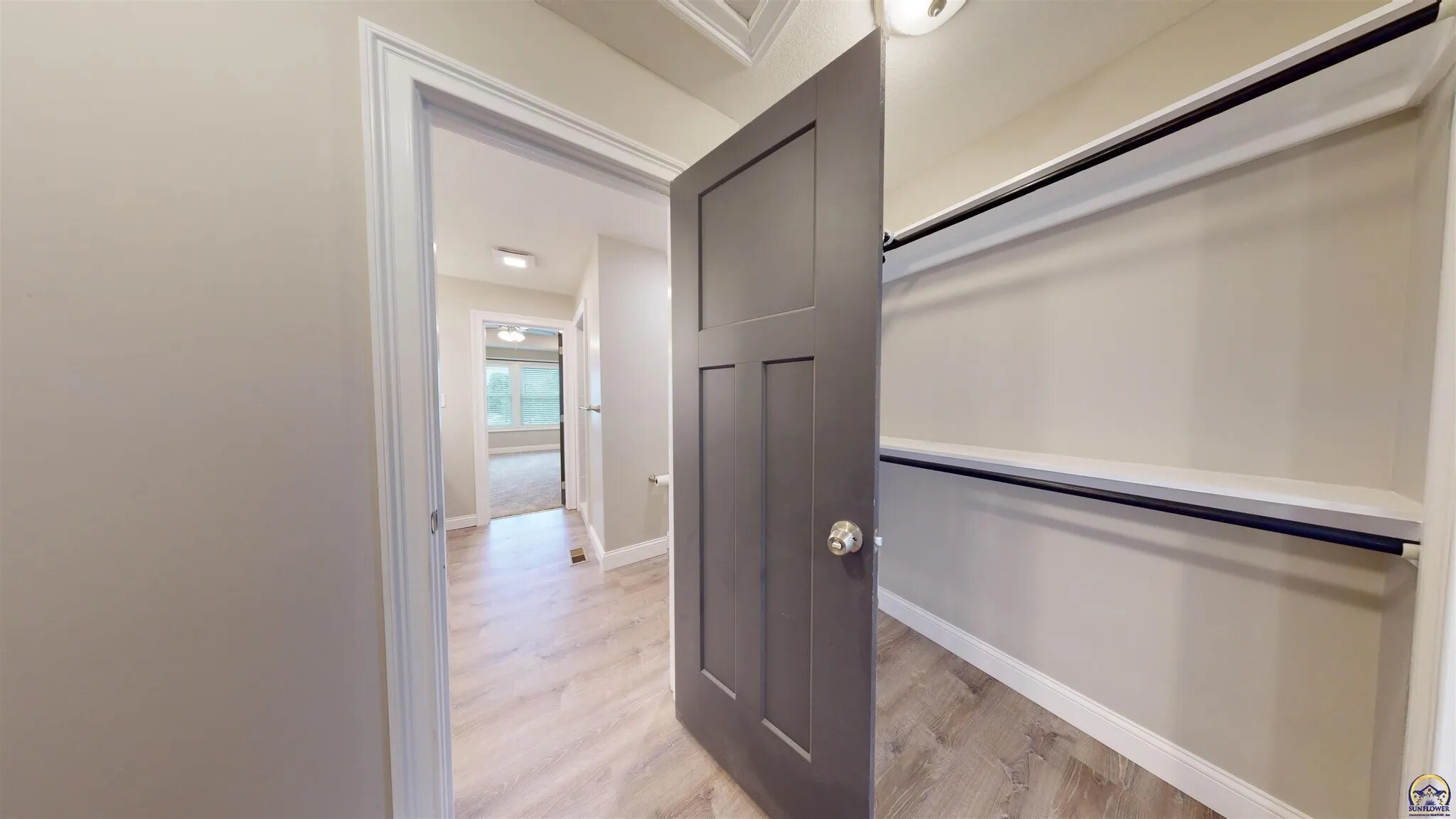 Building Photo - 3755 SW Summerfield Dr