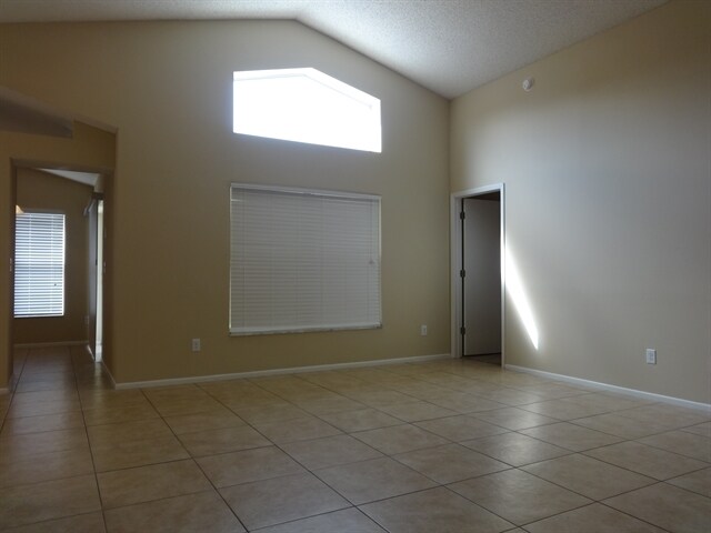 Building Photo - 96 Knights Hollow Dr