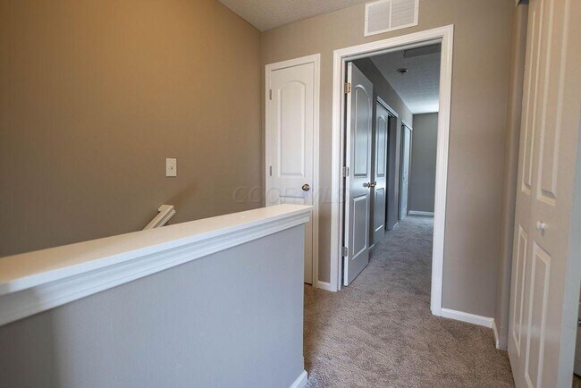 Building Photo - 5750 Hayden Run Blvd