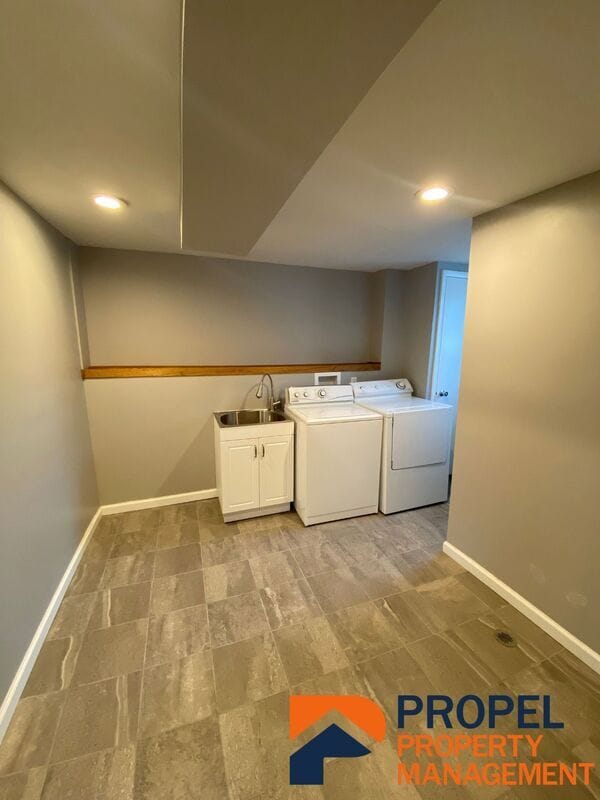 Building Photo - 243 Randall Dr
