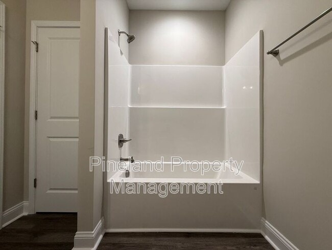 Building Photo - 4732 Mastercraft Ct