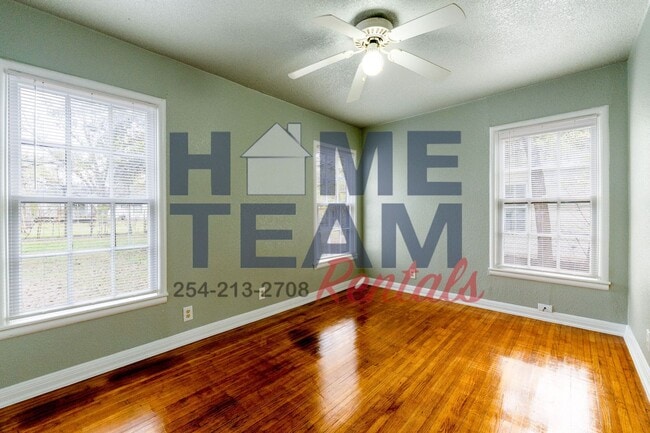 Building Photo - Half off first months rent!!!