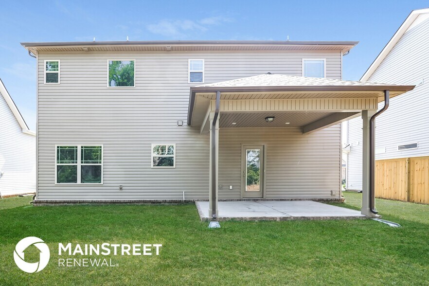 Building Photo - 2335 Shafer Dr