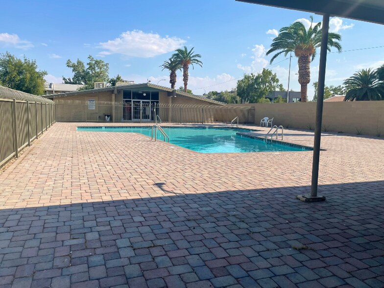 Building Photo - 4613 S Mill Ave