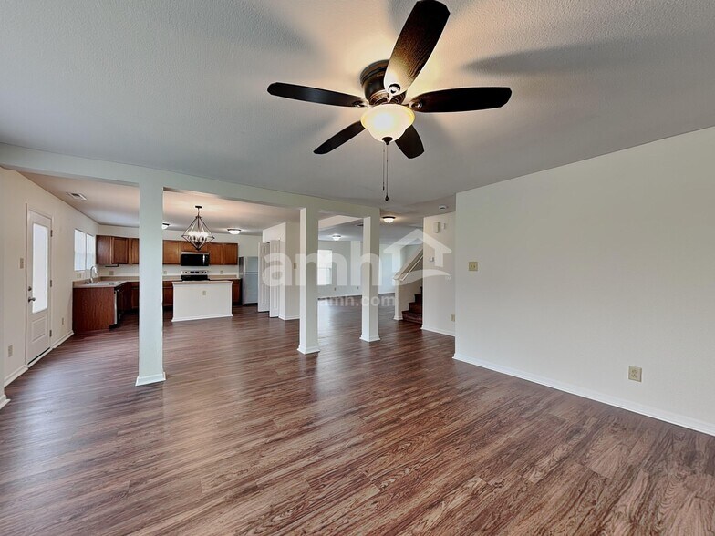 Building Photo - 524 Bridgewater Dr