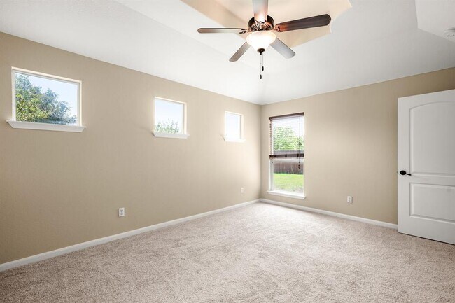 Building Photo - 122 Legends of Hutto Tr