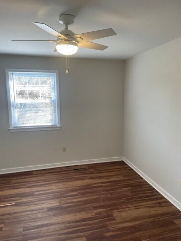 Building Photo - 1422 Limekiln Pike