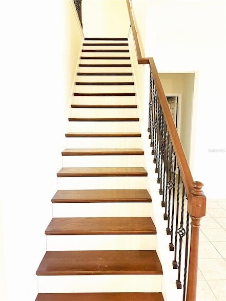 Building Photo - 19363 Fallglo Dr