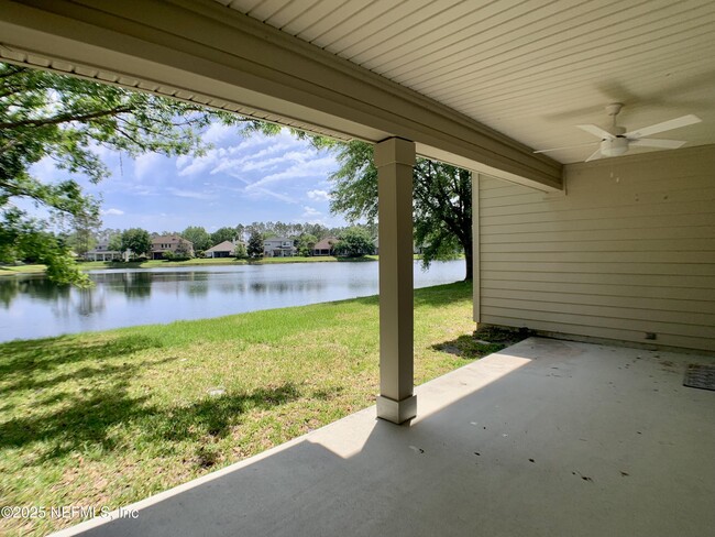 Building Photo - 1213 Harbour Town Dr