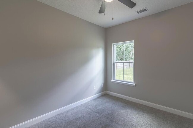 Building Photo - 404 Talmadge Rd