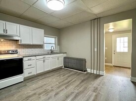 Building Photo - 127 W Penn Ave