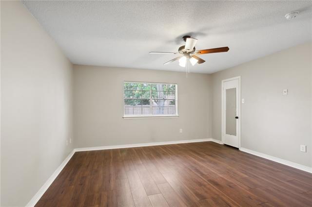 Building Photo - 4712 Southshore Dr