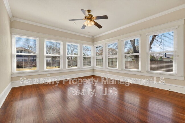 Building Photo - 212 N Grand Ave