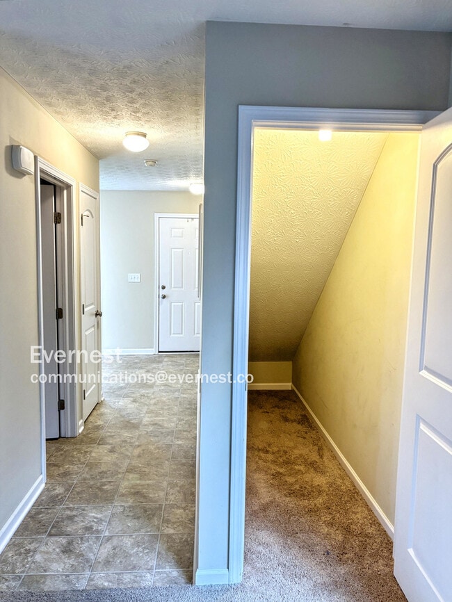 Building Photo - 5679 Marshfield Dr