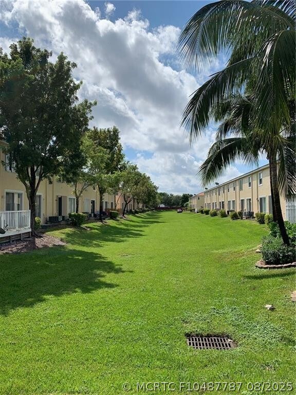 Building Photo - 6300 Landings Way