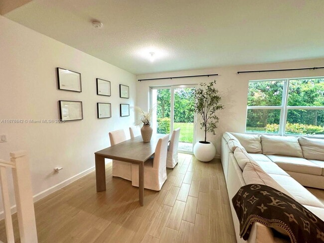 Building Photo - 9045 Zevon Ct