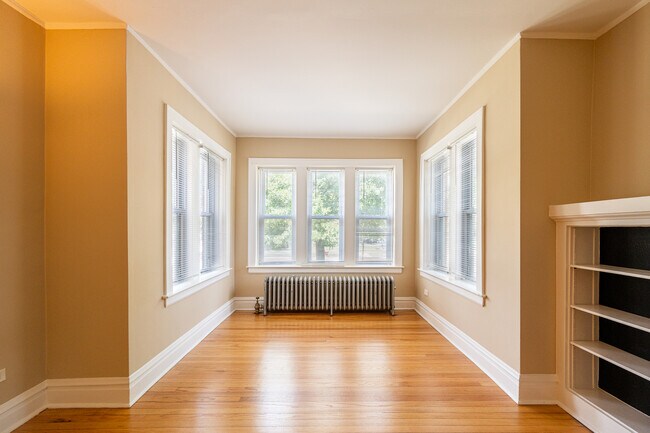 Building Photo - 4424 N Lavergne Ave