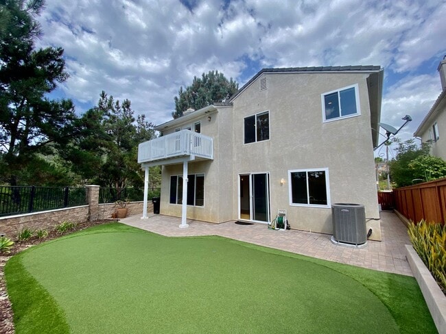 Building Photo - Solar Powered Gorgeous Carmel Valley Home!