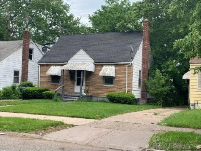 Primary Photo - Nice, clean 3-bedroom home on the East Sid...