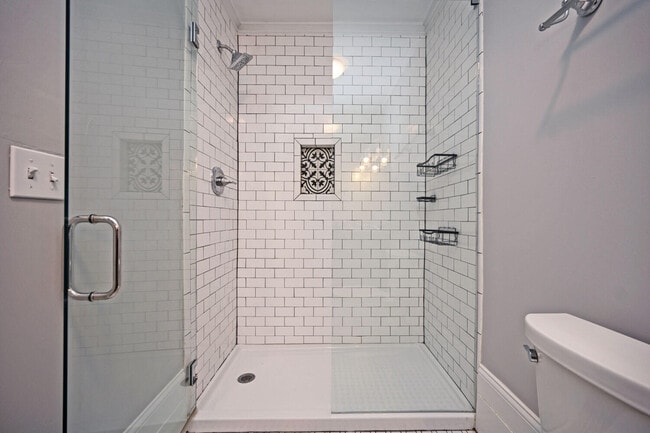 Building Photo - 229 Riverside Dr