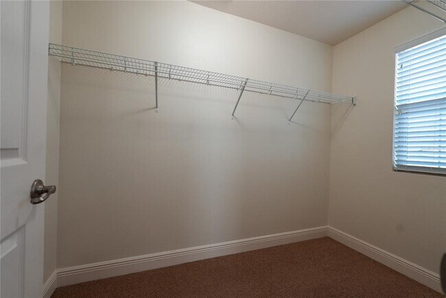 Building Photo - 9088 Outlook Rock Trail