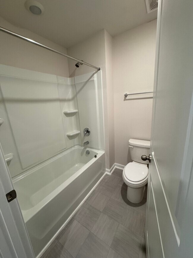 Building Photo - 134 David Hl Dr