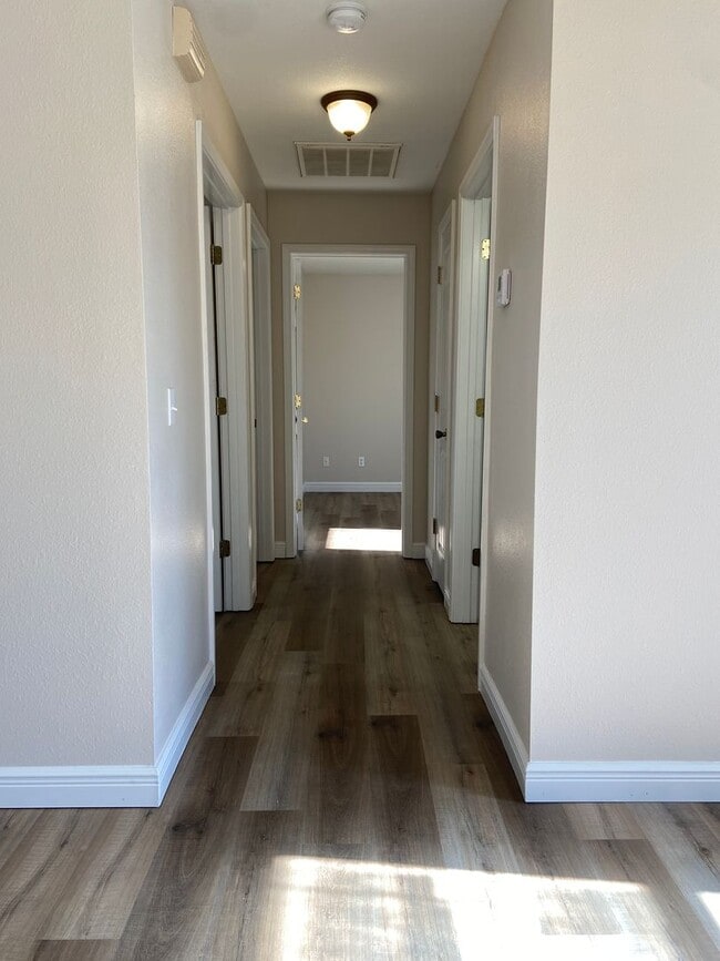 Building Photo - Single-Family Home in Evergreen Ridge, Hollister