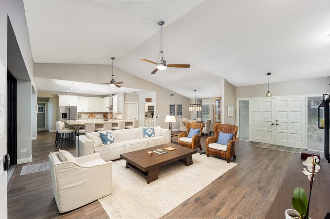 Building Photo - 3501 SE Kubin Ave