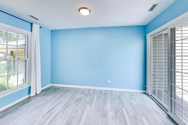 Building Photo - 106 Regency Dr