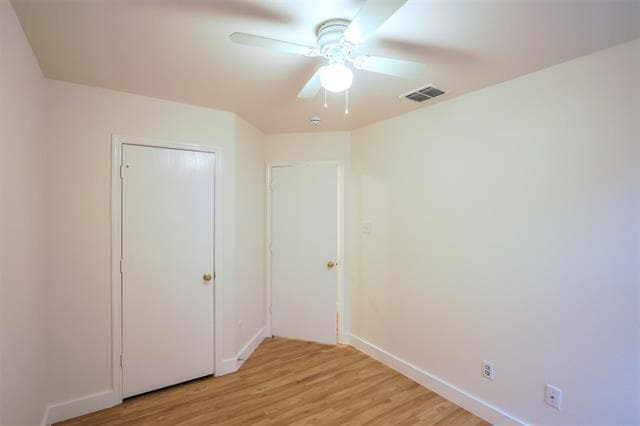 Building Photo - 1208 Village Garden Dr