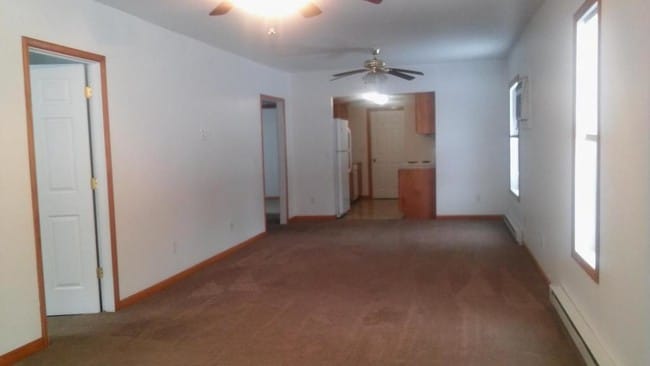 Building Photo - 4859 N Coloma Rd