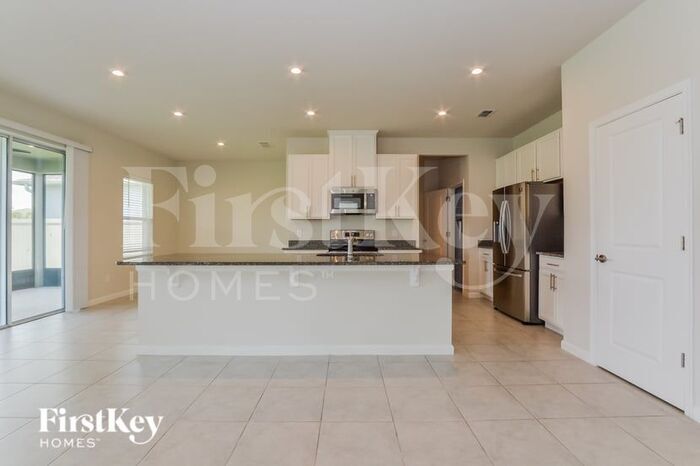Building Photo - 3598 Lazy River Ter