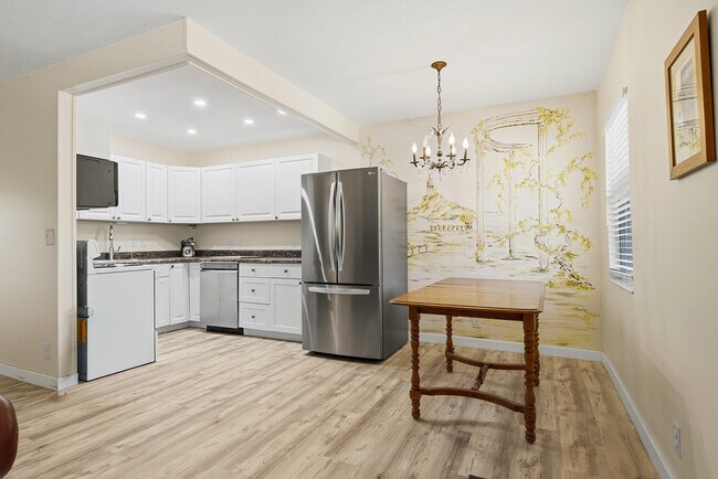 Building Photo - 142 Norwich F