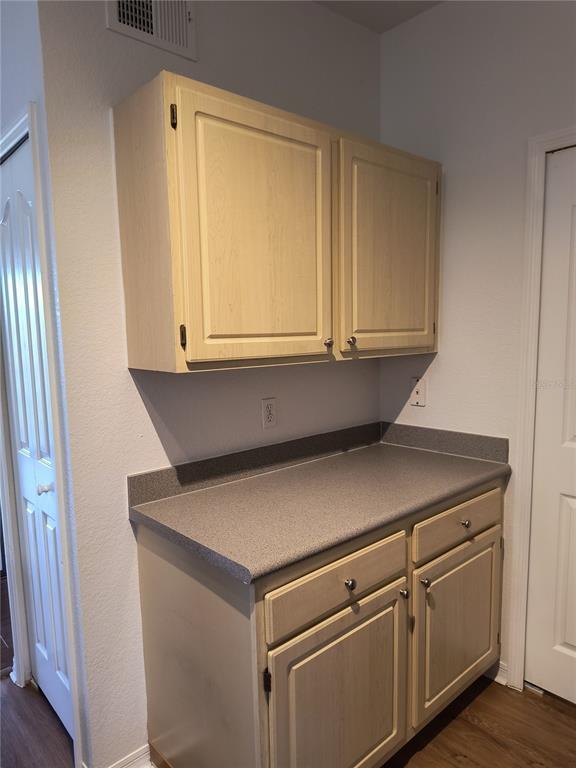 Building Photo - 8910 Legacy Ct