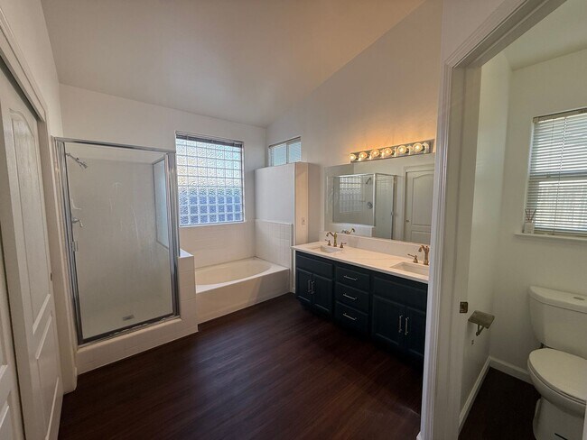 Building Photo - Spacious 4-Bedroom Corner Home MOVE IN SPECIAL