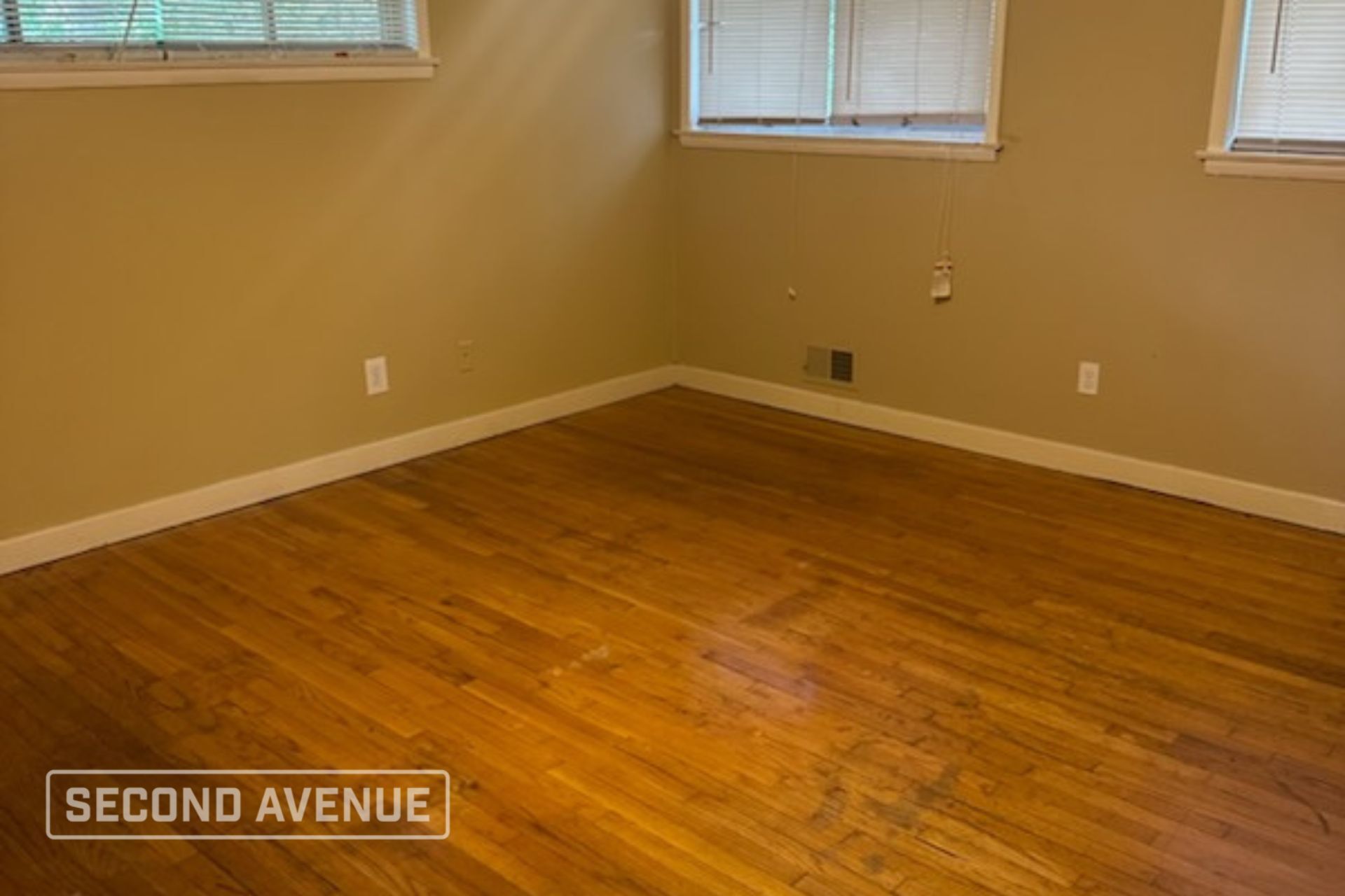 Building Photo - 957 Hickory Cir