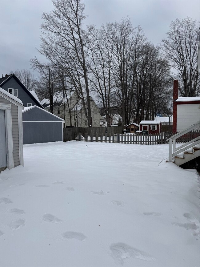 Building Photo - 62 Webster St