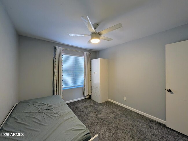 Building Photo - 10044 N 39th Ln