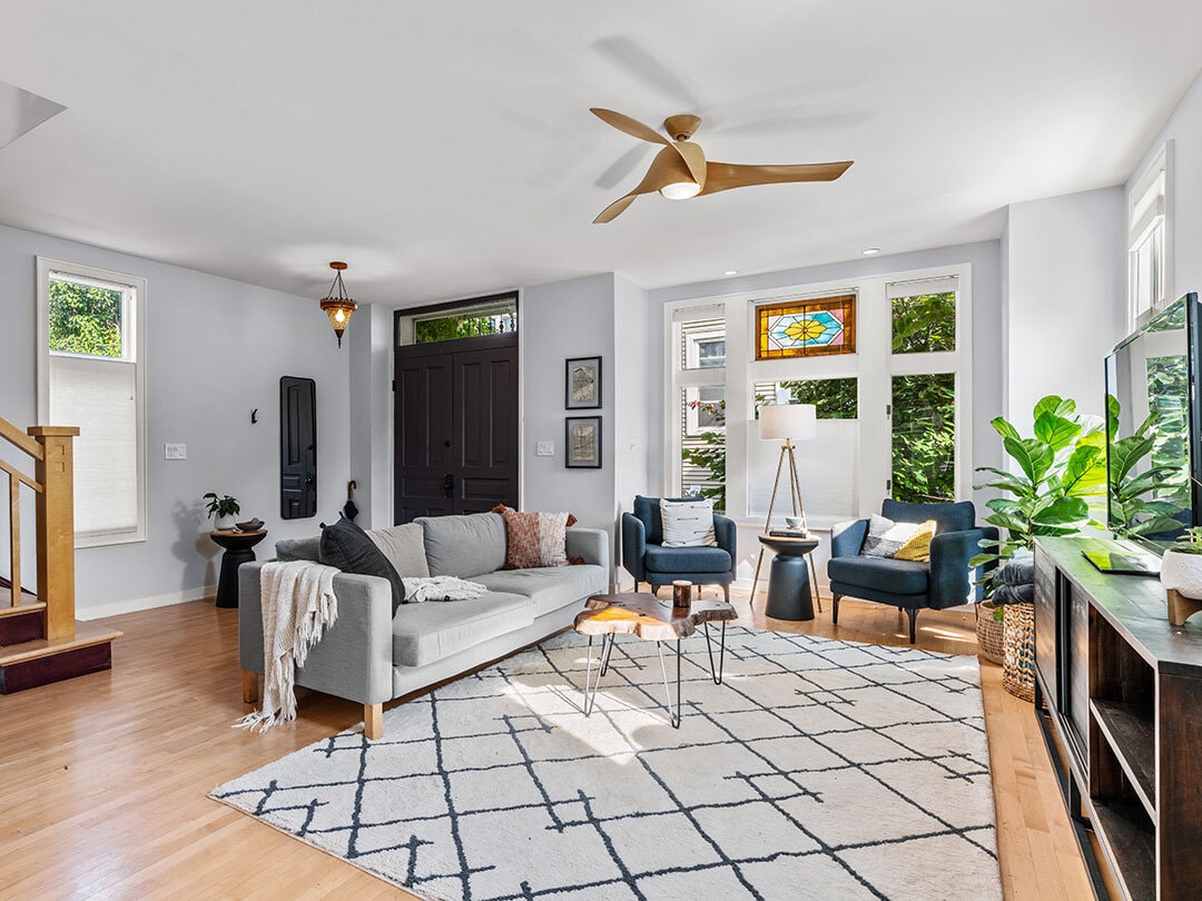 Building Photo - 1929 W Henderson St