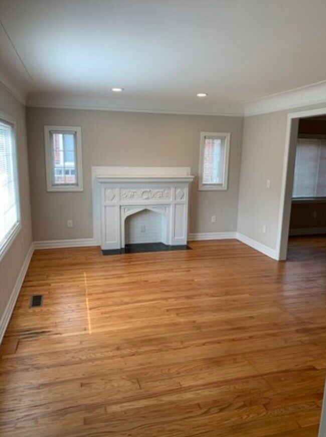 Building Photo - 6012 Whittier