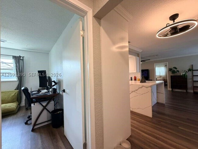 Building Photo - 2631 NW 94th Ave