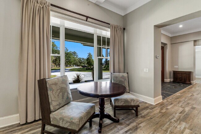 Building Photo - Private, Low Country Residence for Rent!