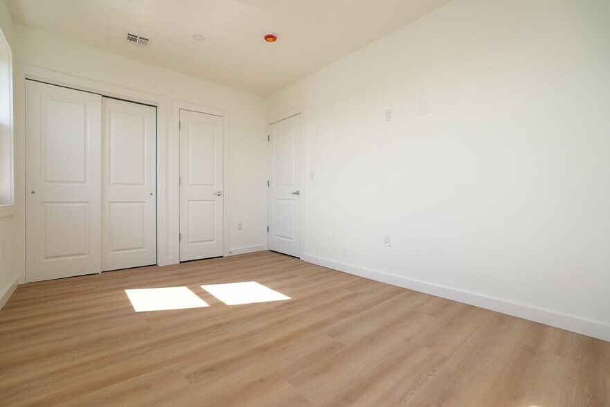 Building Photo - 776 Bergen St